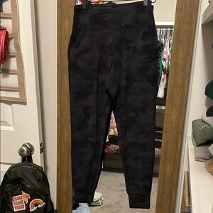 Lululemon align camo joggers sz 8